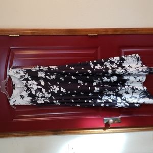 Black Floral Handkerchief sleeveless Maxi Dress XL